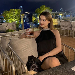 Emmy, 30